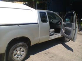 Toyota Hilux, снимка 9