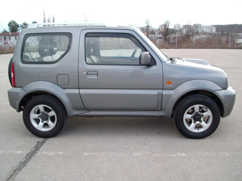 Suzuki Jimny 1.5 DDIS Италия ТОП ТОП ТОП Състояние, снимка 4 - Автомобили и джипове - 43989066