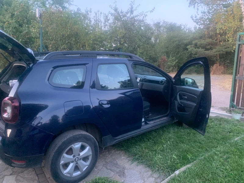 Dacia Duster, снимка 14 - Автомобили и джипове - 48336700