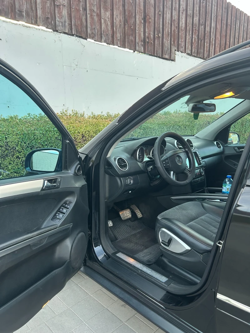 Mercedes-Benz ML 320 CDI 4MATIC, снимка 7 - Автомобили и джипове - 51719541