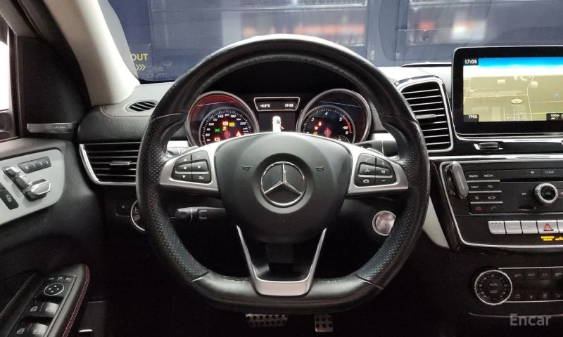 Mercedes-Benz GLE 350, снимка 13 - Автомобили и джипове - 53252736