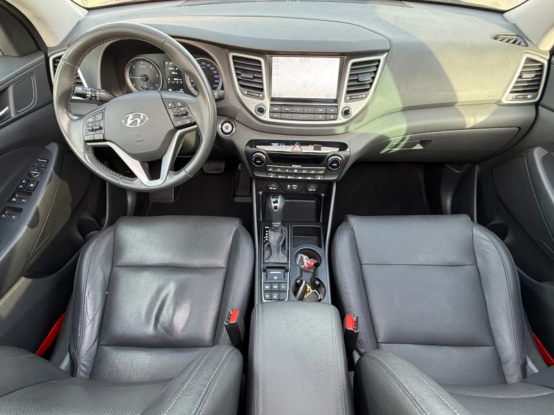 Hyundai Tucson 2.0 CRDI Xpossible /4x4/Автоматик/100%РЕАЛНИ КМ!, снимка 12 - Автомобили и джипове - 53262021