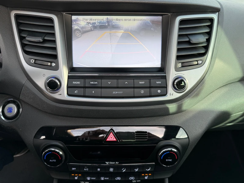 Hyundai Tucson 2.0 CRDI Xpossible /4x4/Автоматик/100%РЕАЛНИ КМ!, снимка 11 - Автомобили и джипове - 53262021