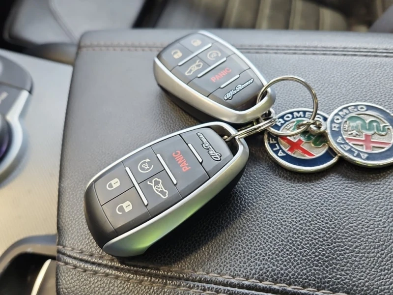 Alfa Romeo Stelvio * TI SPORT * CARFAX * ЦЕНА ДО БГ, снимка 14 - Автомобили и джипове - 53426115