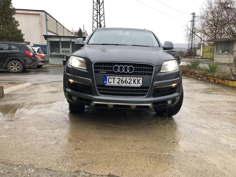 Audi Q7, снимка 2 - Автомобили и джипове - 35364476