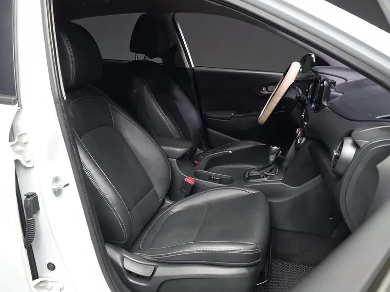 Hyundai Kona 1.6 2Wd Modern, снимка 11 - Автомобили и джипове - 53763016