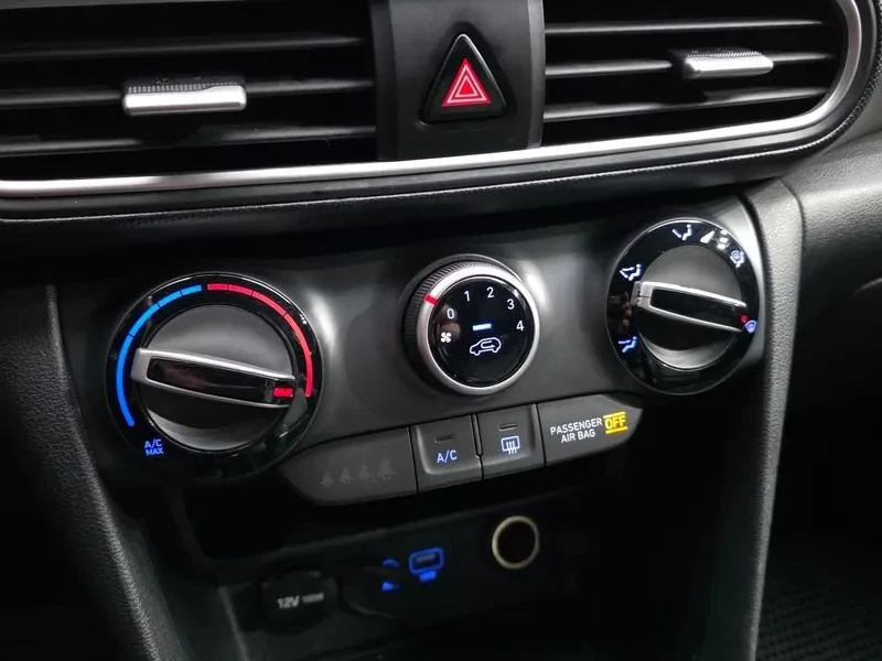 Hyundai Kona 1.6 2Wd Modern, снимка 16 - Автомобили и джипове - 53763016