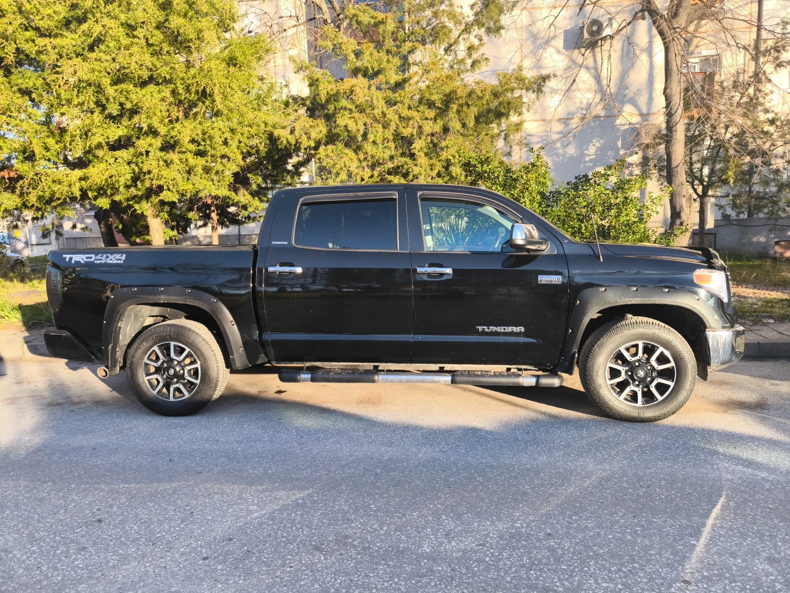 Toyota Tundra 1 Собственик 5.7 Limited TRD MaxCab - изображение 7