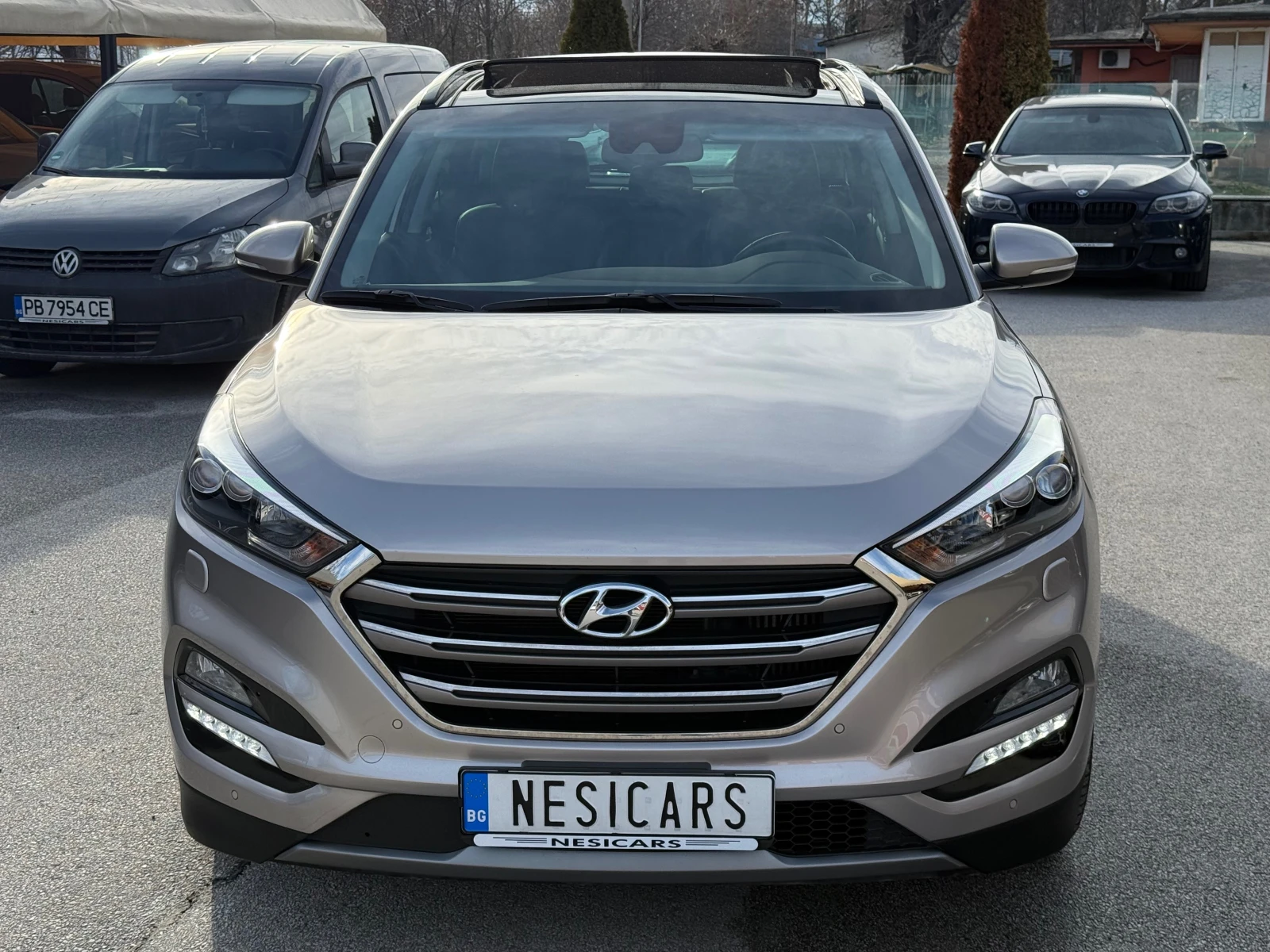 Hyundai Tucson 2.0 CRDI Xpossible /4x4/Автоматик/100%РЕАЛНИ КМ! - изображение 2