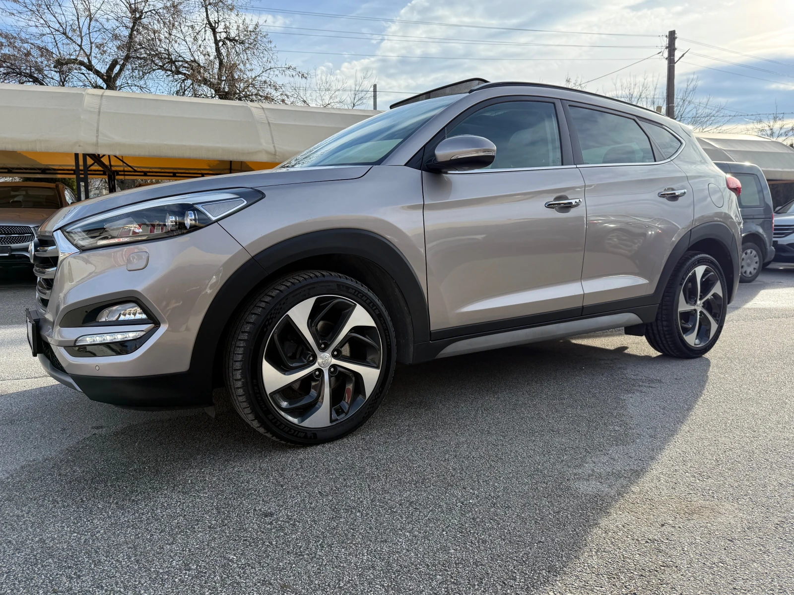 Hyundai Tucson 2.0 CRDI Xpossible /4x4/Автоматик/100%РЕАЛНИ КМ! - изображение 6