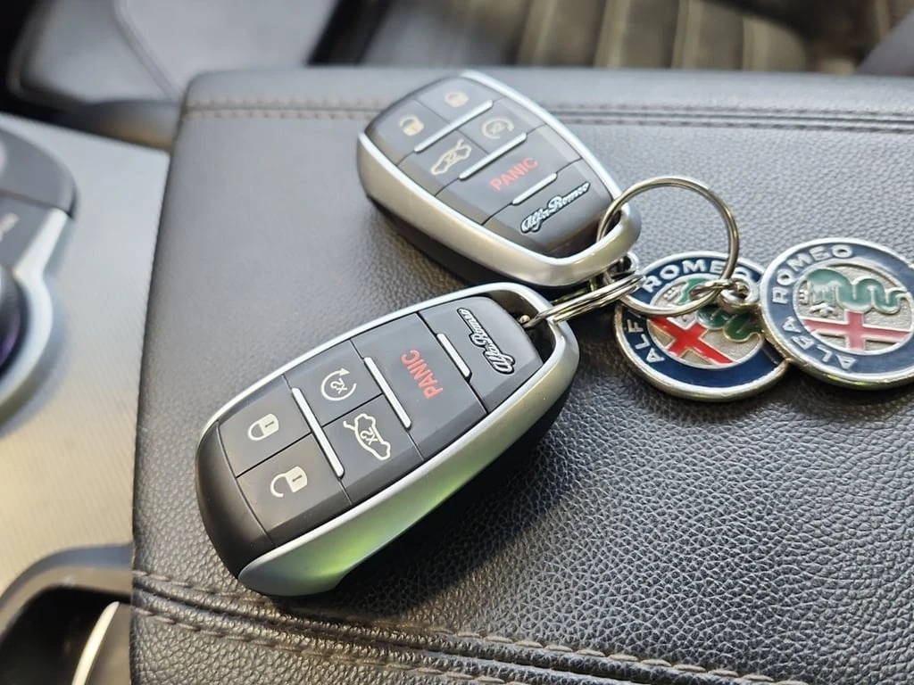 Alfa Romeo Stelvio * TI SPORT * CARFAX * ���� �� �� | Mobile.bg � ����������� 14