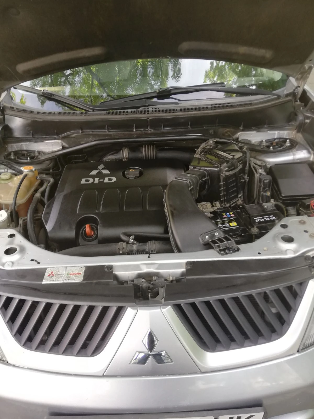 Mitsubishi Outlander, снимка 8 - Автомобили и джипове - 53935402