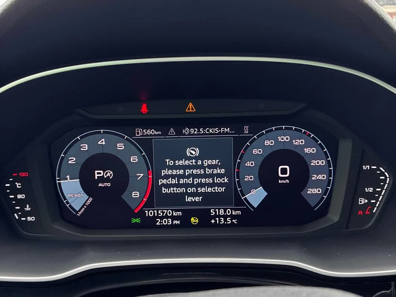 Audi Q3 * Progressiv * CARFAX * БЕЗ ПЪРВОНАЧАЛНА ВНОСКА, снимка 8 - Автомобили и джипове - 54479955