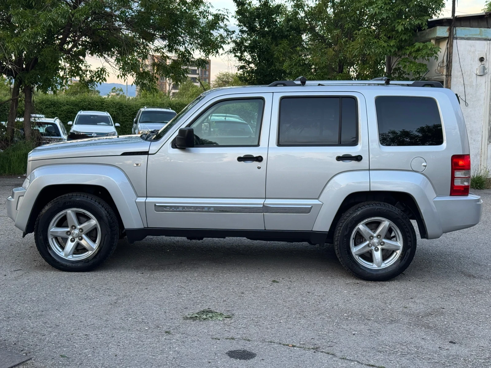 Jeep Cherokee Гаранция за Реален Пробег!!!, снимка 8 - Автомобили и джипове - 54544260
