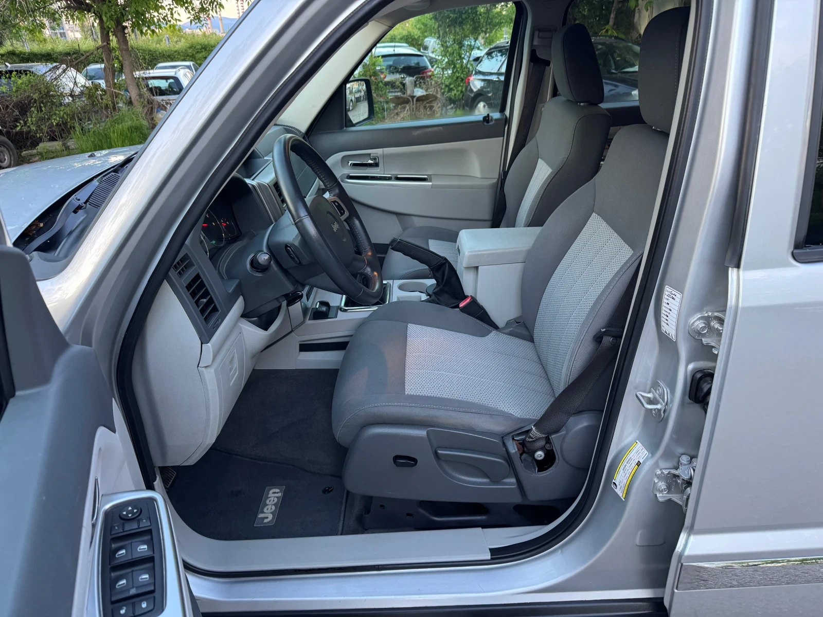 Jeep Cherokee Гаранция за Реален Пробег!!!, снимка 9 - Автомобили и джипове - 54544260