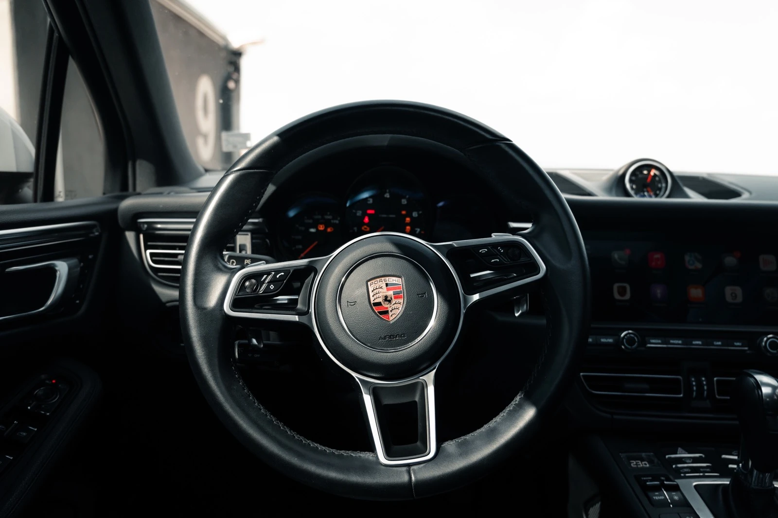 Porsche Macan, снимка 11 - Автомобили и джипове - 54785689