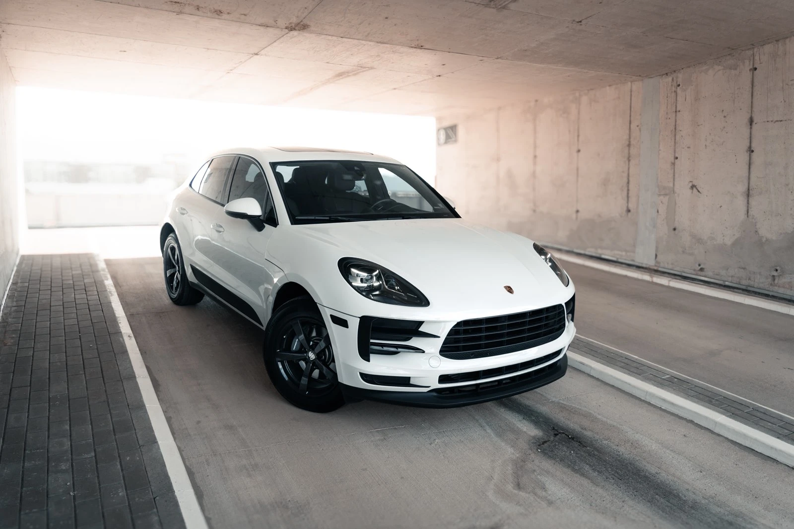 Porsche Macan, снимка 3 - Автомобили и джипове - 54785689