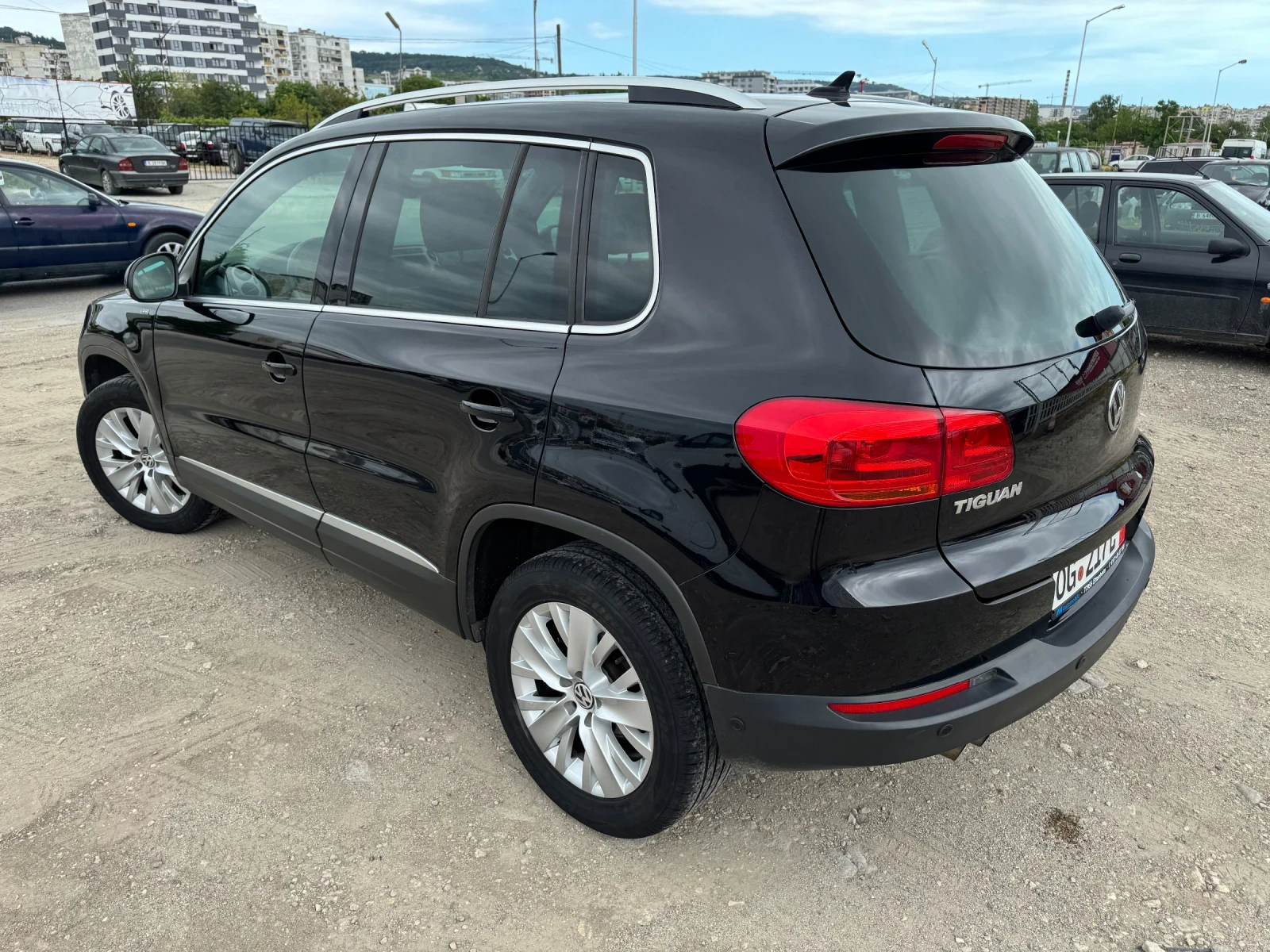 VW Tiguan 2.0 TDI LIFE, снимка 4 - Автомобили и джипове - 54701570