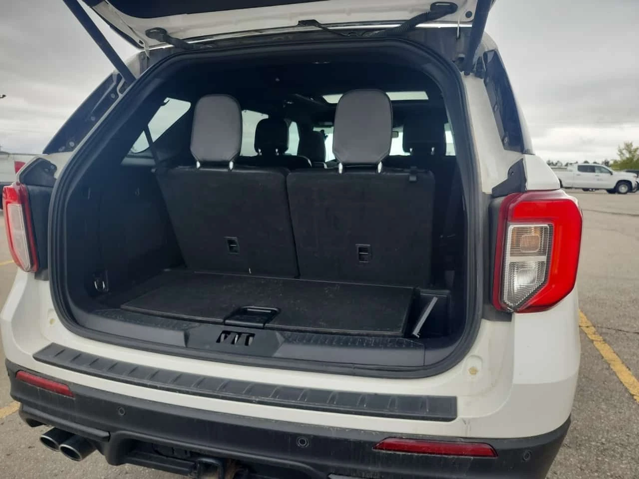 Ford Explorer * 4wd St * OБДУХВАНЕ * ПОДГРЕВ * 360 * , снимка 15 - Автомобили и джипове - 54763551