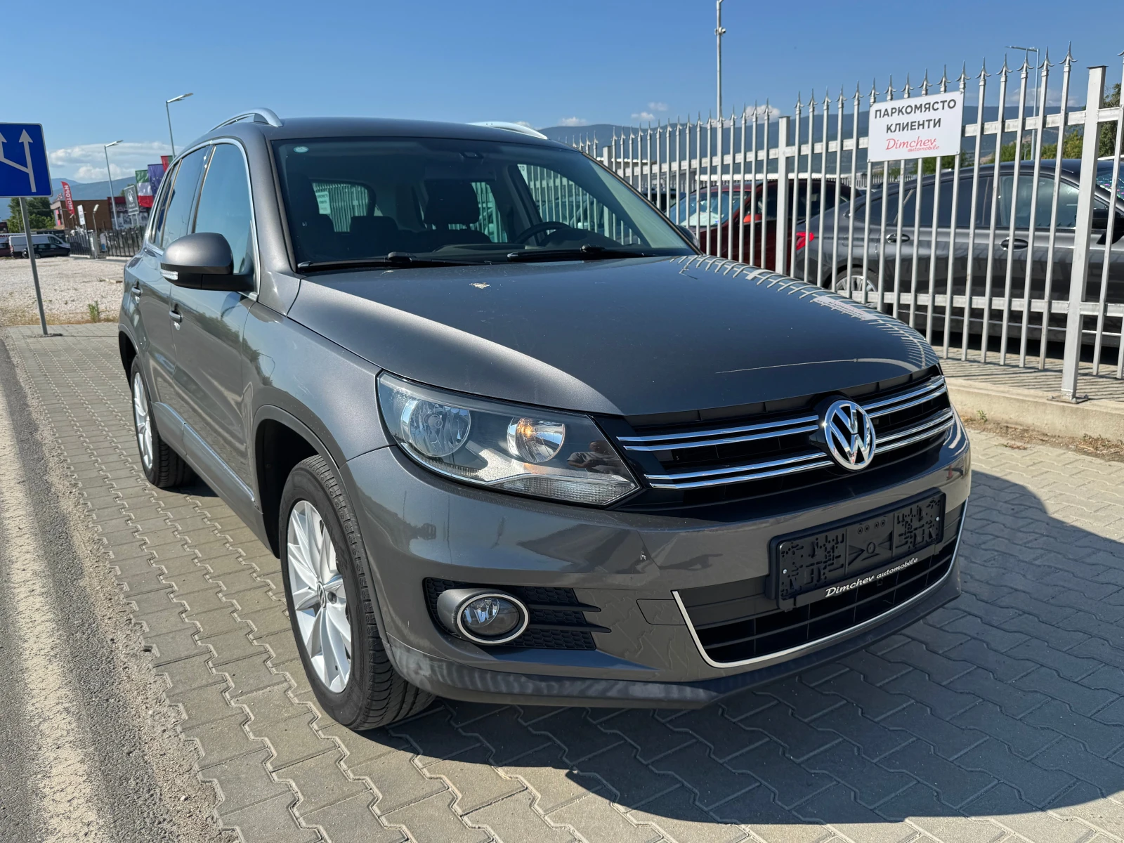 VW Tiguan 2.0 TDI FACE, снимка 2 - Автомобили и джипове - 55259212