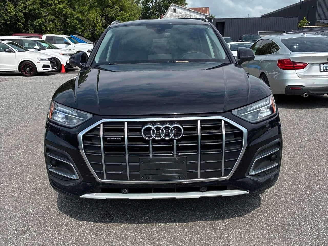 Audi Q5 * Komfort * CARFAX * ДИСТРОНИК * 2 КЛЮЧА, снимка 5 - Автомобили и джипове - 55579712