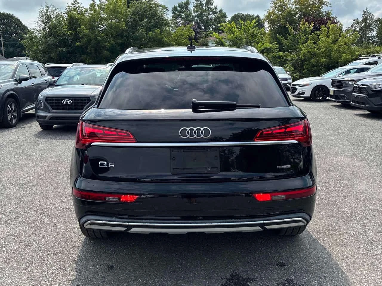 Audi Q5 * Komfort * CARFAX * ДИСТРОНИК * 2 КЛЮЧА, снимка 4 - Автомобили и джипове - 55579712