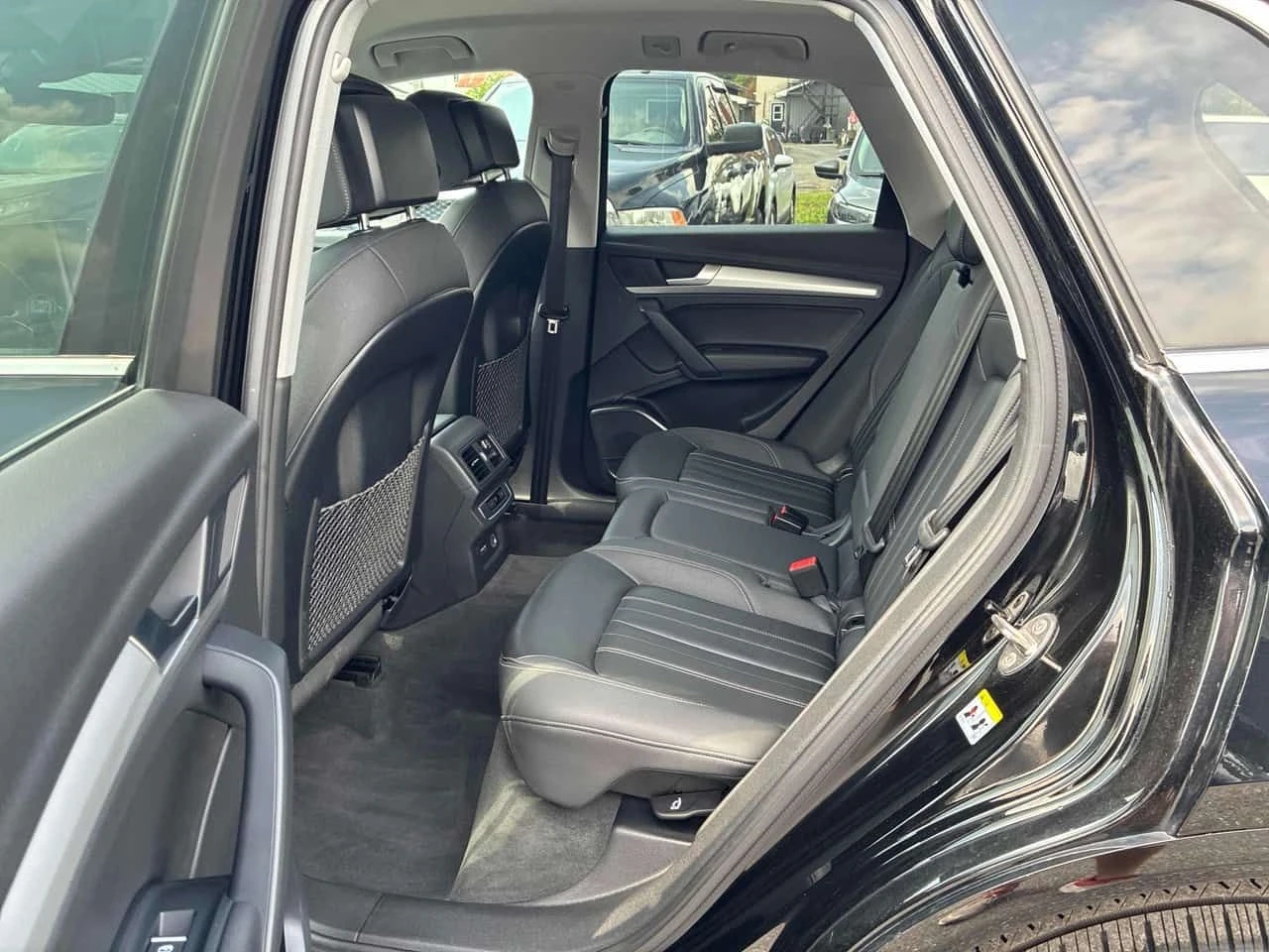 Audi Q5 * Komfort * CARFAX * ДИСТРОНИК * 2 КЛЮЧА, снимка 13 - Автомобили и джипове - 55579712