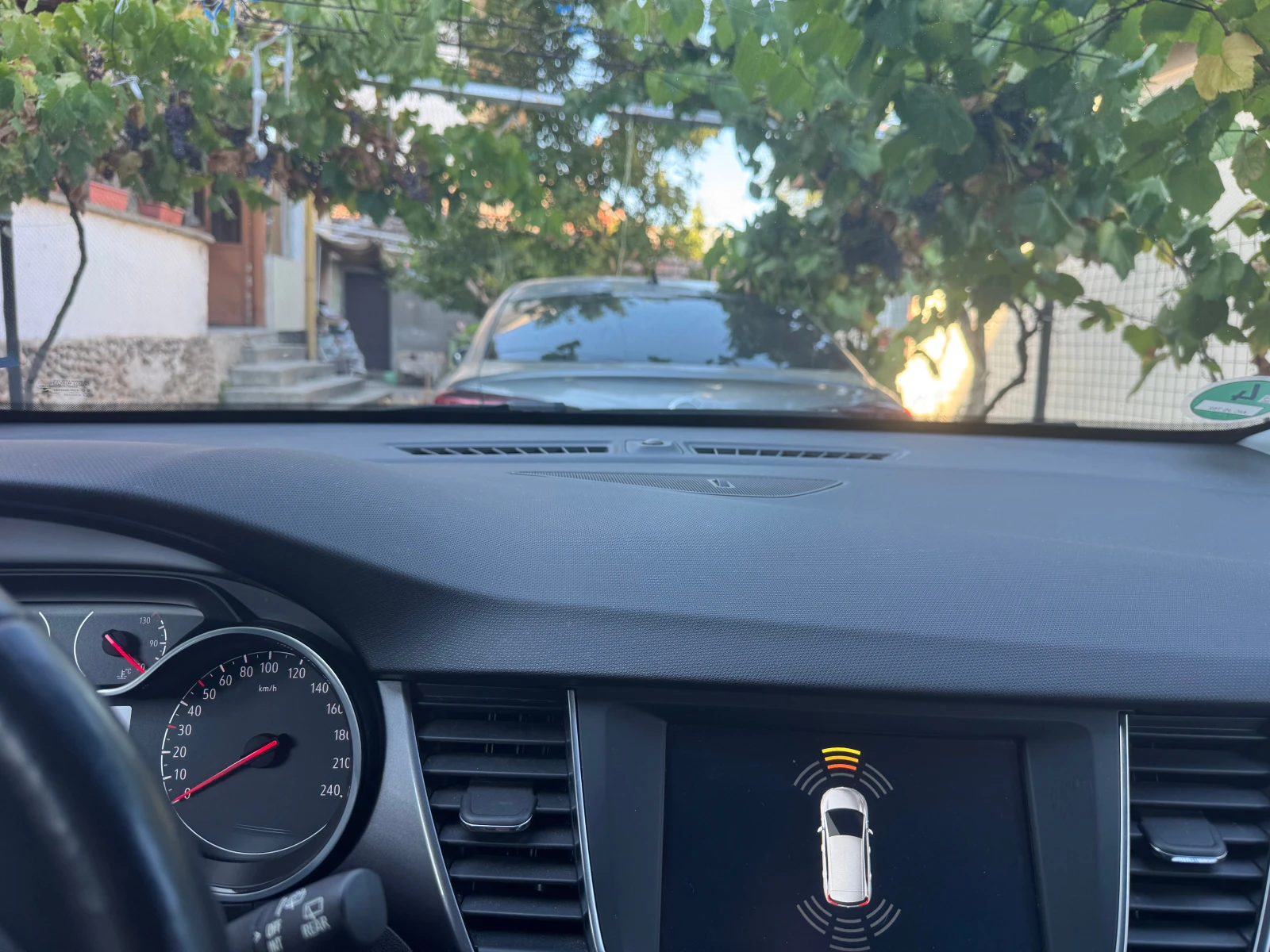 Opel Crossland X, снимка 13 - Автомобили и джипове - 55684315