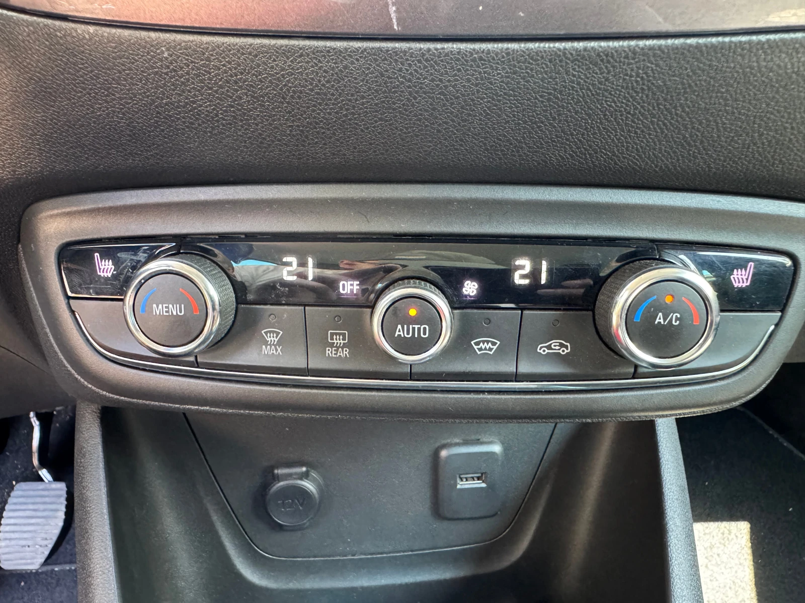 Opel Crossland X, снимка 5 - Автомобили и джипове - 55684315
