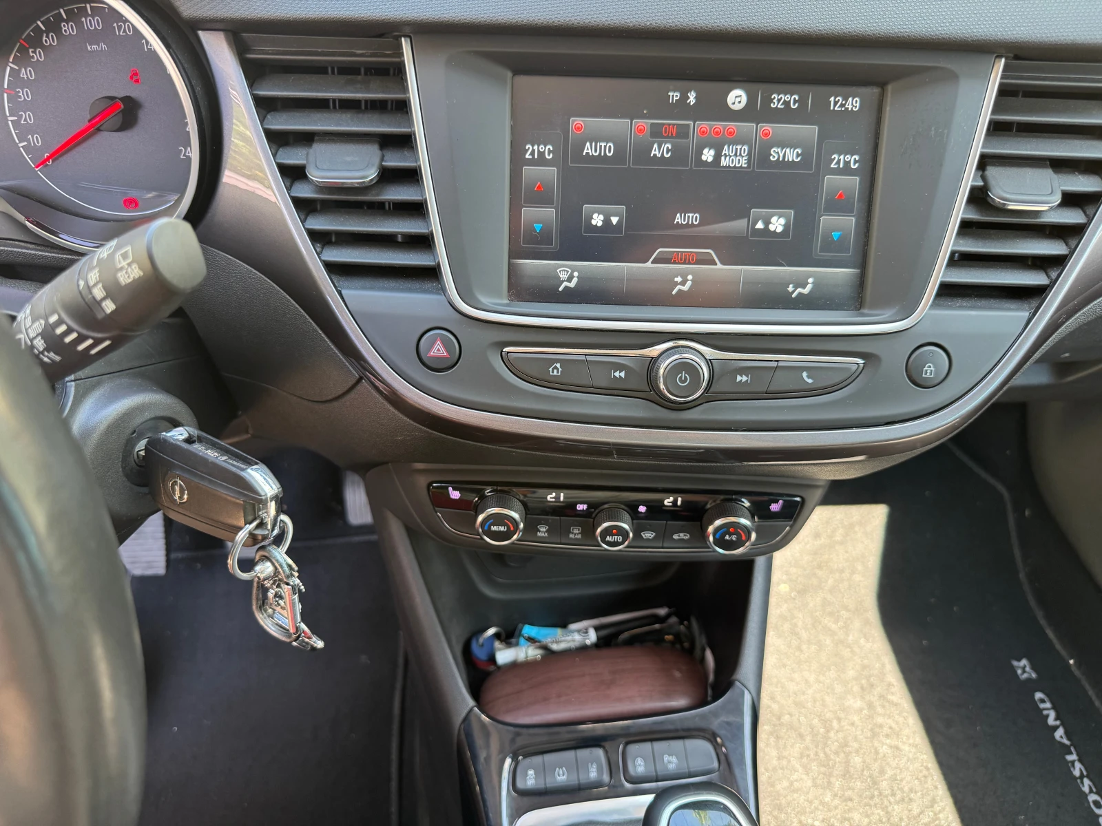 Opel Crossland X, снимка 4 - Автомобили и джипове - 55684315