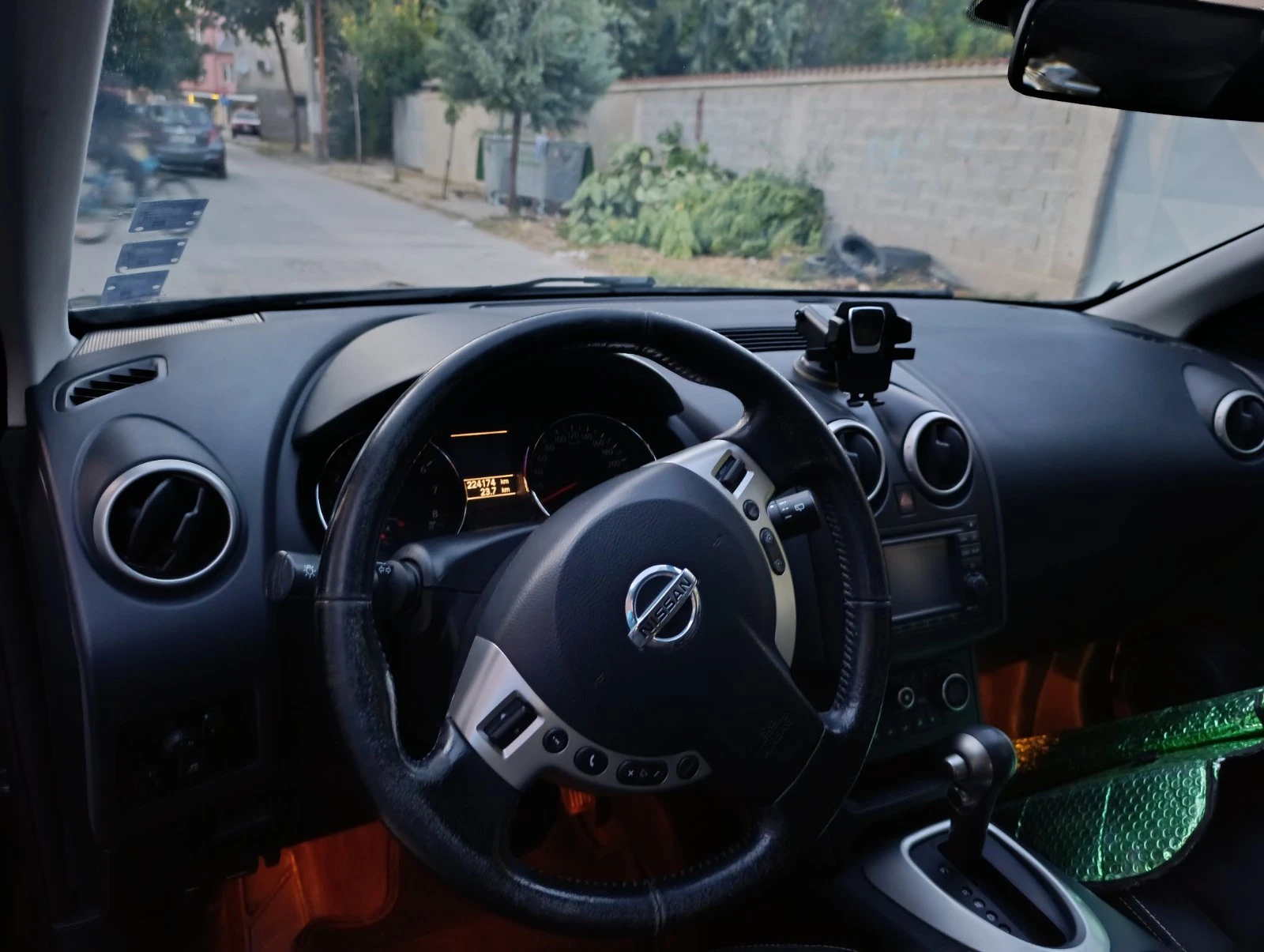 Nissan Qashqai, снимка 5 - Автомобили и джипове - 56414525