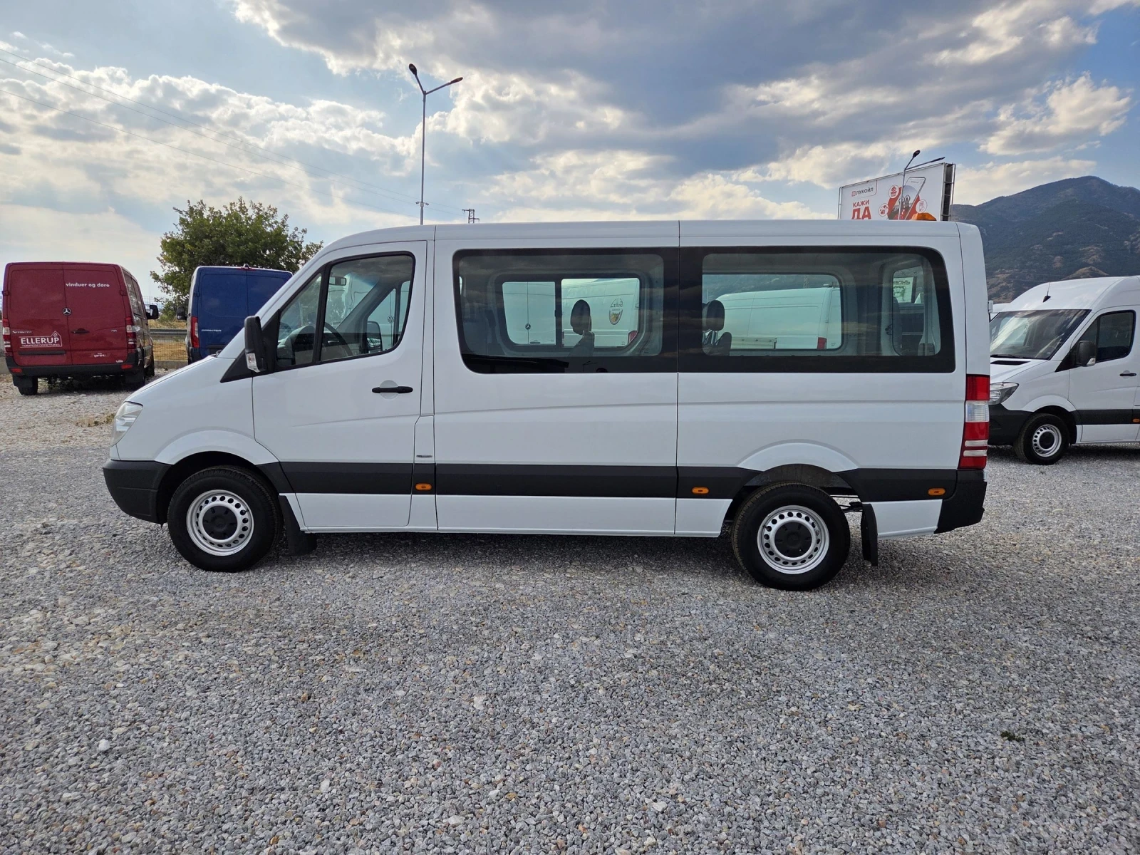 Mercedes-Benz Sprinter 316 Пътнически, 9 местен, Климатик - изображение 2