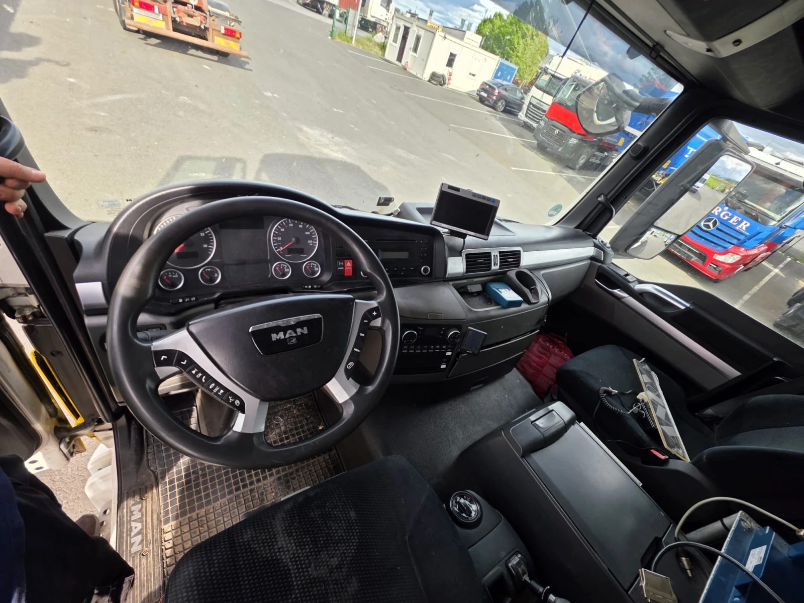 Man Tgs  Бензиновоз, Нов внос, , , , снимка 13 - Камиони - 54443895