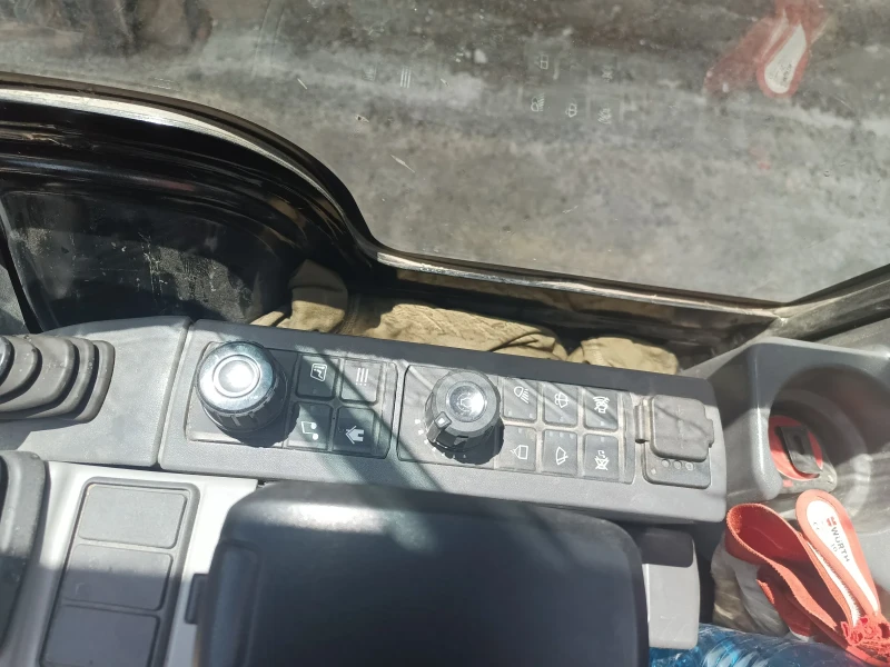 Багер Cat 301.6, снимка 7 - Индустриална техника - 52578934