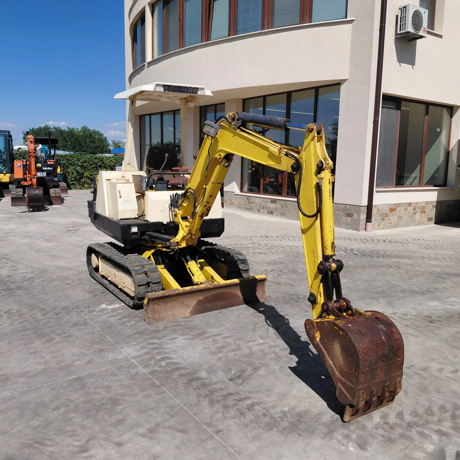 ����� Yanmar B22 * ������� * 1800 �������� *  | Mobile.bg � ����������� 7