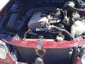 Mercedes-Benz E 200, снимка 4