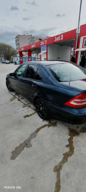 Mercedes-Benz C 180, снимка 6
