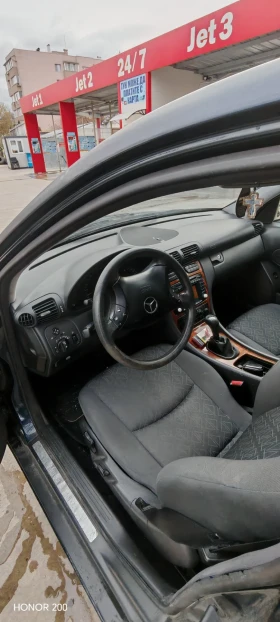 Mercedes-Benz C 180, снимка 7