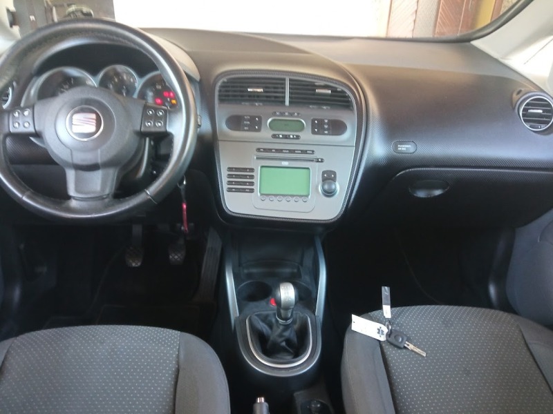 Seat Altea XL, 1.6, снимка 15 - Автомобили и джипове - 45366746