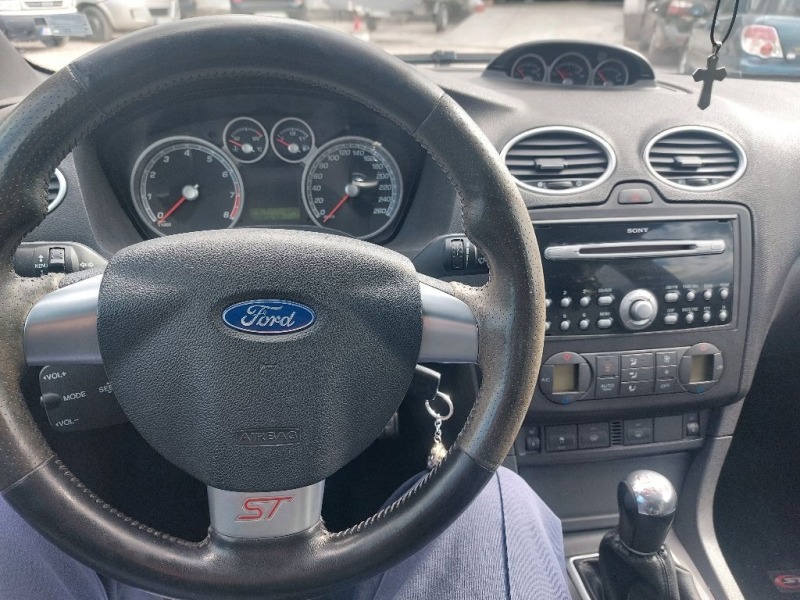 Ford Focus ST, снимка 15 - Автомобили и джипове - 45131276