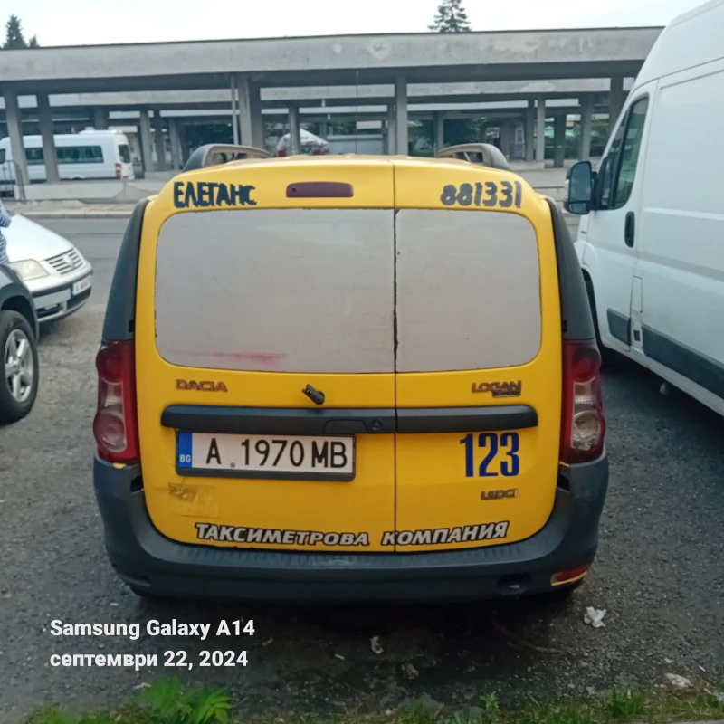 Dacia Logan, снимка 6 - Автомобили и джипове - 47354235