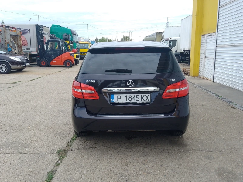 Mercedes-Benz B 180 CDI, снимка 5 - Автомобили и джипове - 47421762