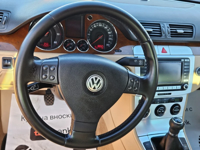 VW Passat, снимка 11 - Автомобили и джипове - 47510968