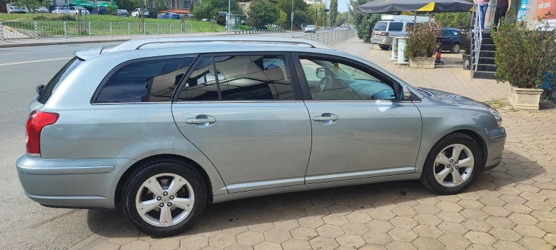 Toyota Avensis 2.0 D4D 126к.с. 6 скорости, снимка 12 - Автомобили и джипове - 47569493