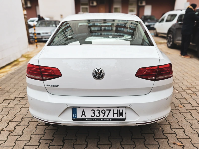 VW Passat, снимка 5 - Автомобили и джипове - 48331548