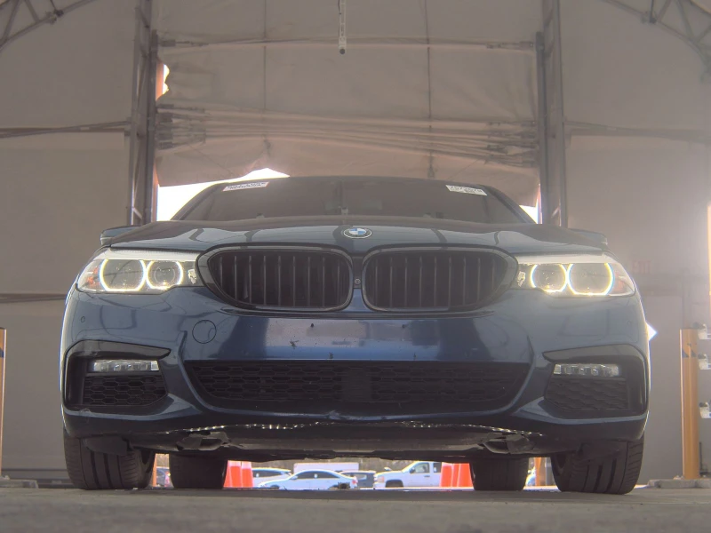 BMW 530 M-pack* head up* harman* 360* keyless* lane assist, снимка 5 - Автомобили и джипове - 48485566