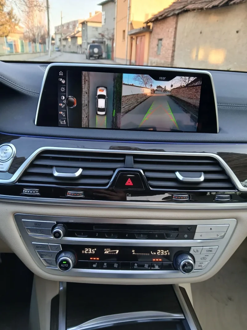 BMW 730 3.0D ХDRIVE 360  CAMERA ЗИМНИ ГУМИ ЛИЗИНГ, снимка 10 - Автомобили и джипове - 48705923