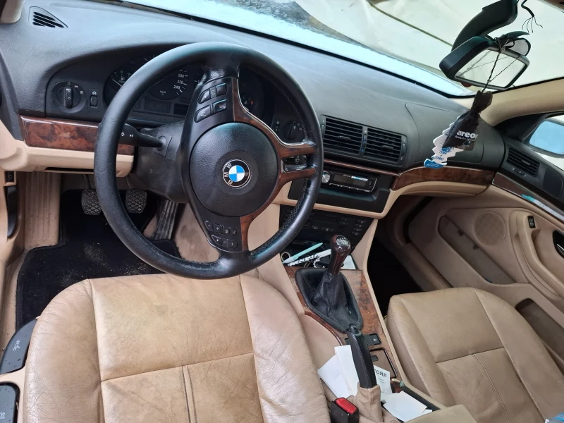 BMW 525, снимка 1 - Автомобили и джипове - 48757325