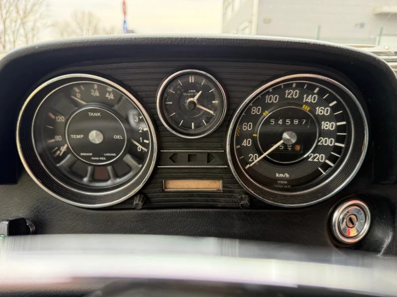 Mercedes-Benz 114 2.3 automatic , снимка 12 - Автомобили и джипове - 53479855