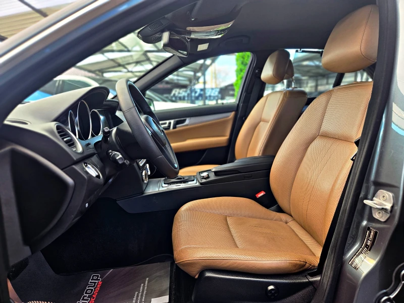 Mercedes-Benz C 300 AMG/4MAT/FACE/GERMANY/CAМЕRA/DISTR/ПОДГР/ОБДУХ/LIZ, снимка 15 - Автомобили и джипове - 53524932